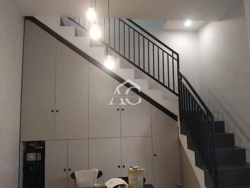 rumah 2 lantai baru ditempati di tasikmadu malang