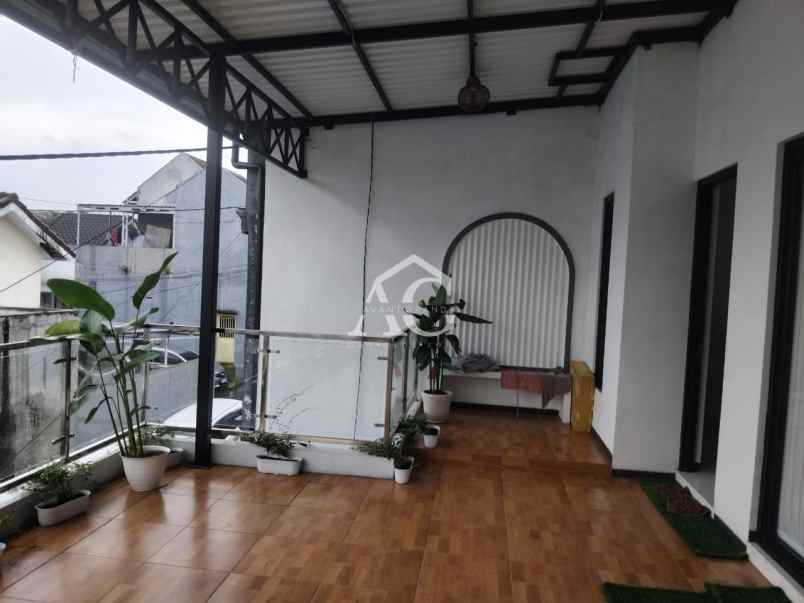 rumah 2 lantai baru ditempati di tasikmadu malang