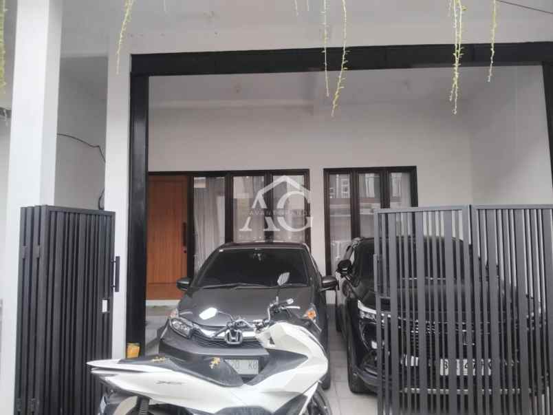 rumah 2 lantai baru ditempati di tasikmadu malang