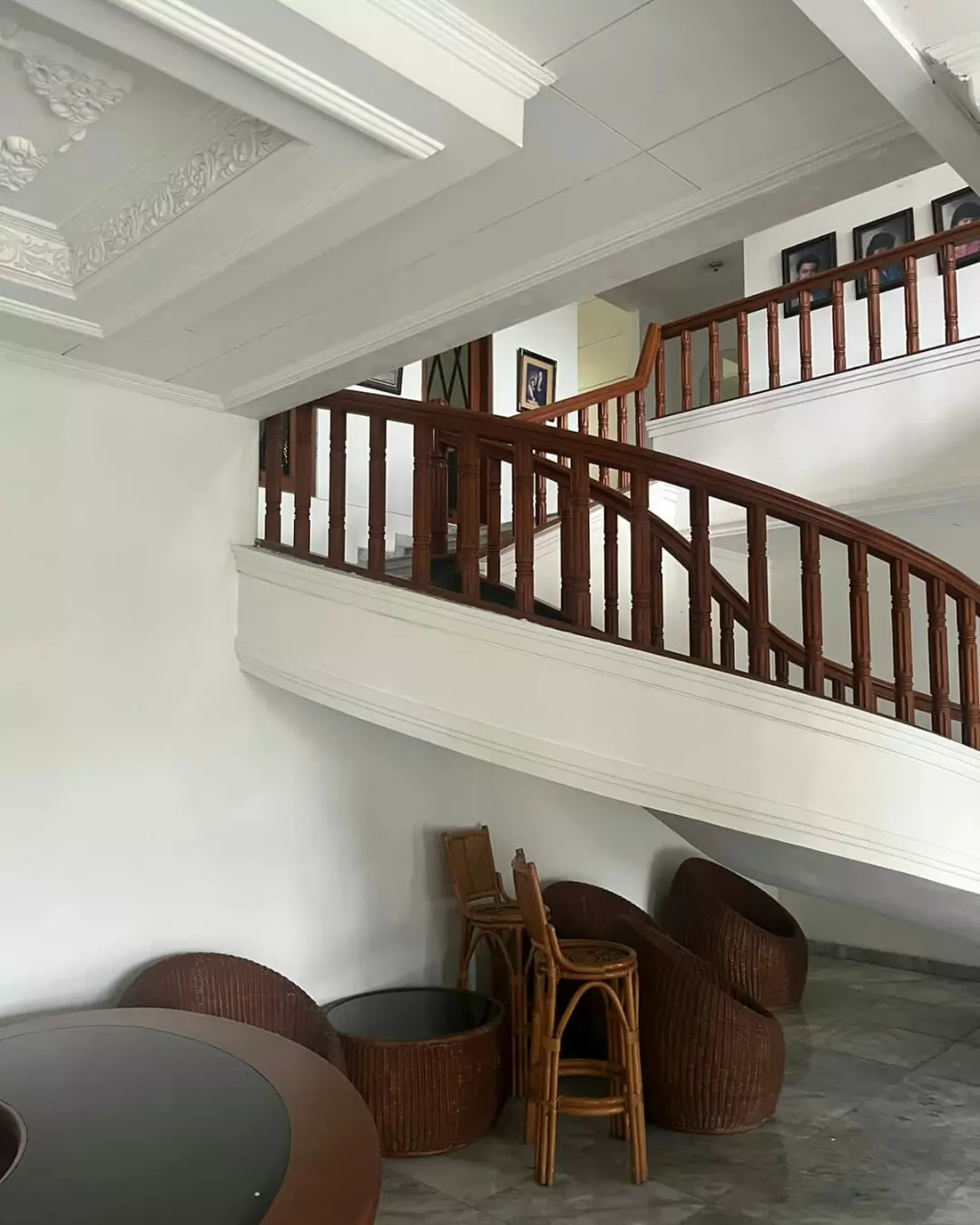 rumah 2 lantai di area elite hegarmanah setiabudi