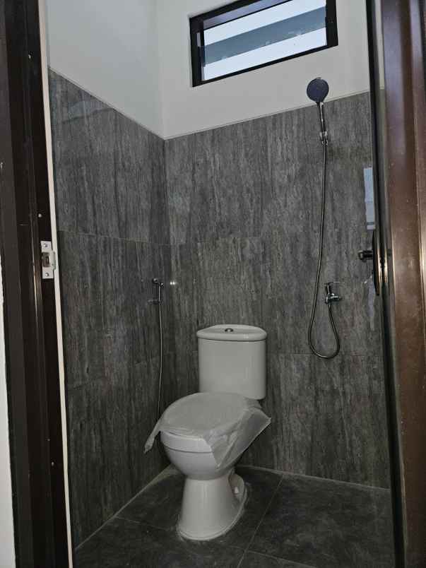 rumah 2 lantai free biaya all in jatiasih bekasi