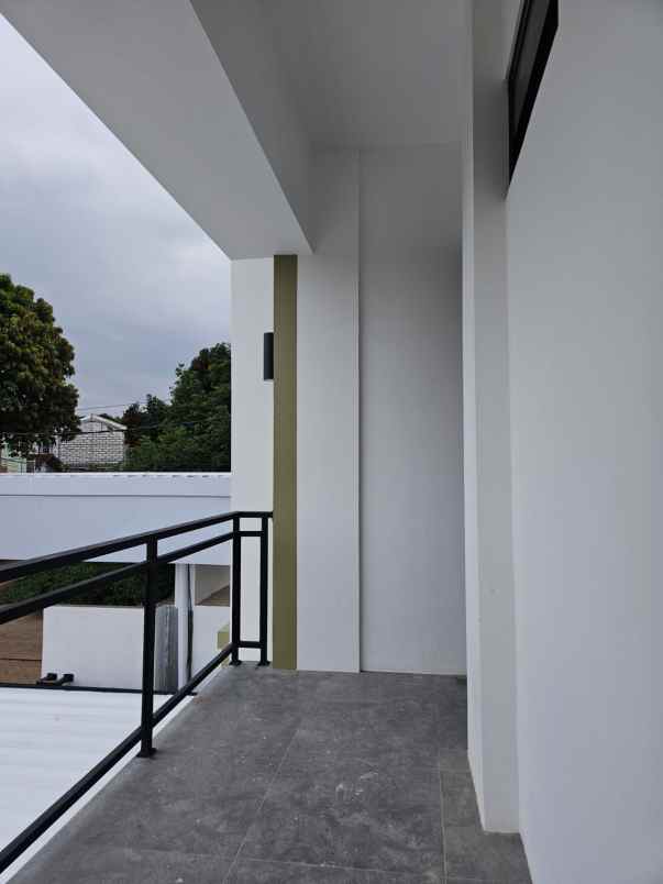 rumah 2 lantai free biaya all in jatiasih bekasi