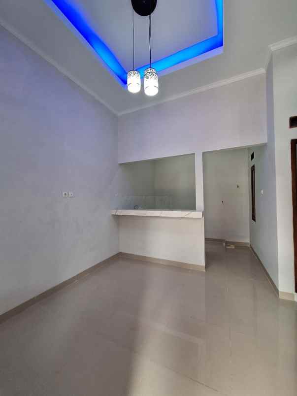 rumah 200 jutaan sawangan depok