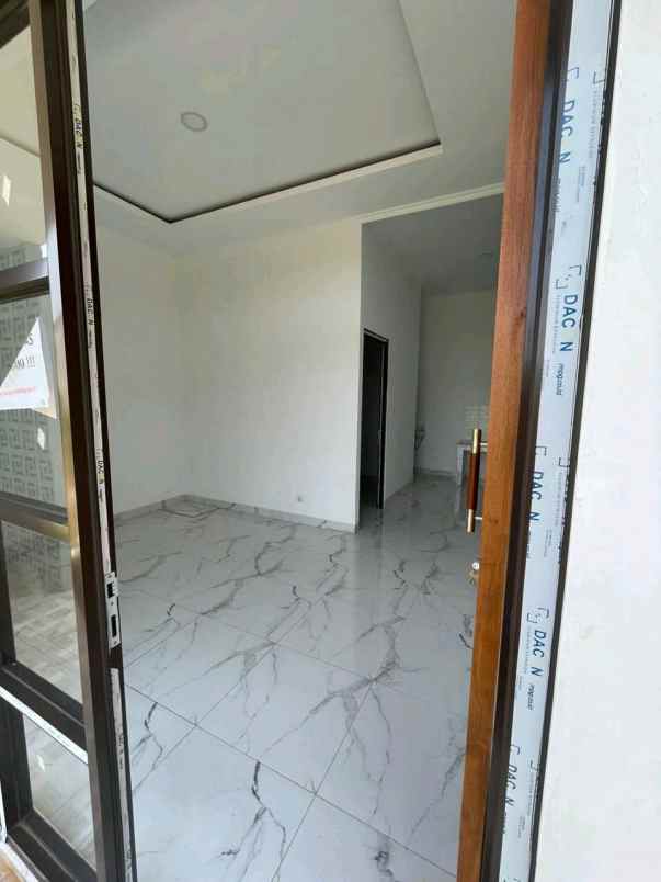 rumah 300 jutaan cilodong depok