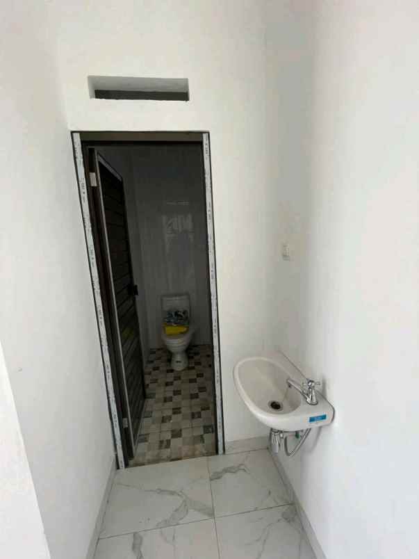 rumah 300 jutaan cilodong depok