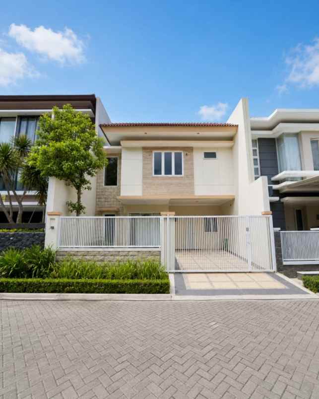rumah araya 2 new minimalis carport