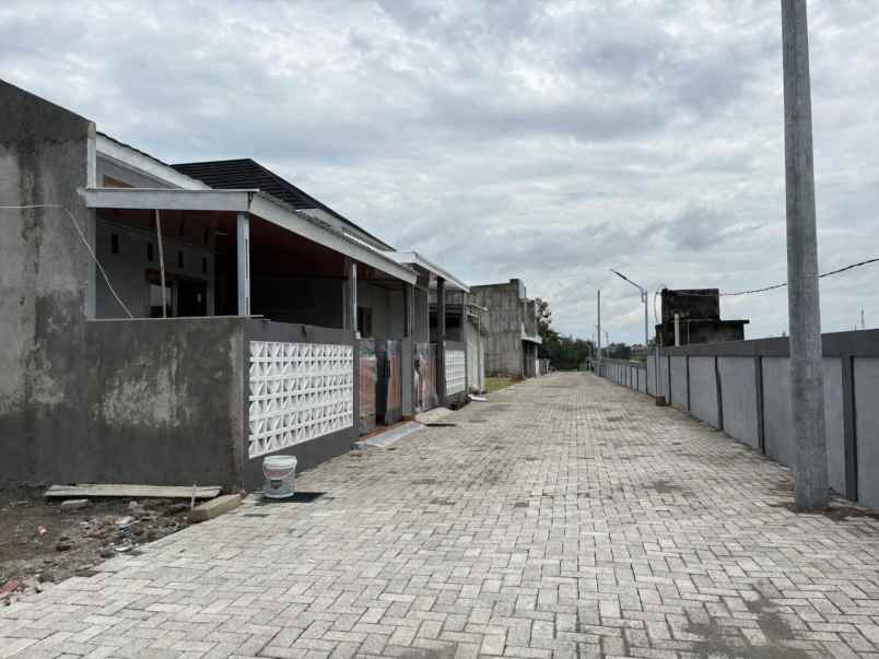 rumah baru 377 juta strategis karanganyar kota