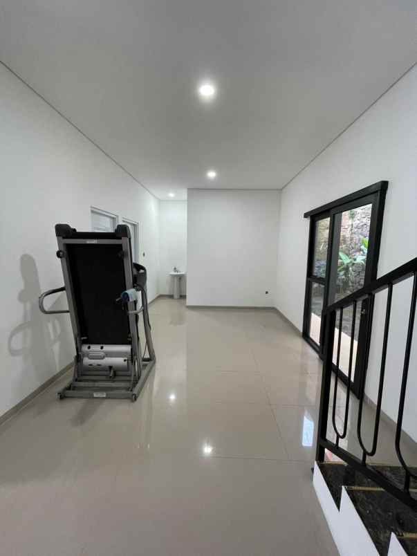 rumah baru komplek setibudi regency bandung utara