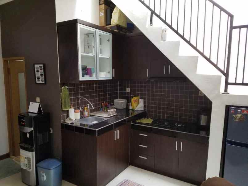 rumah cisasawi cihanjuang bu murah lingkungan nyaman