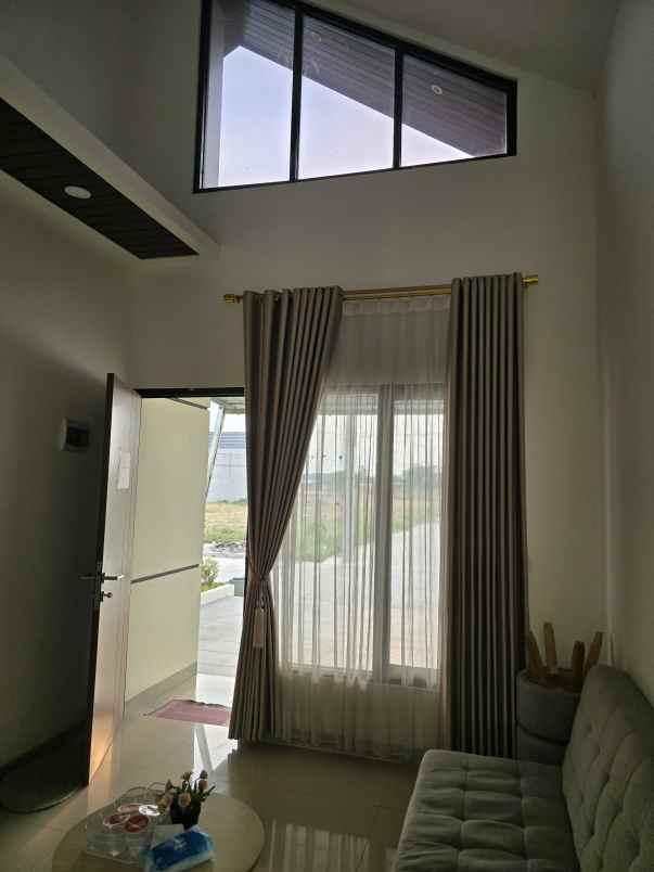 rumah dekat summarecon crown gading bekasi