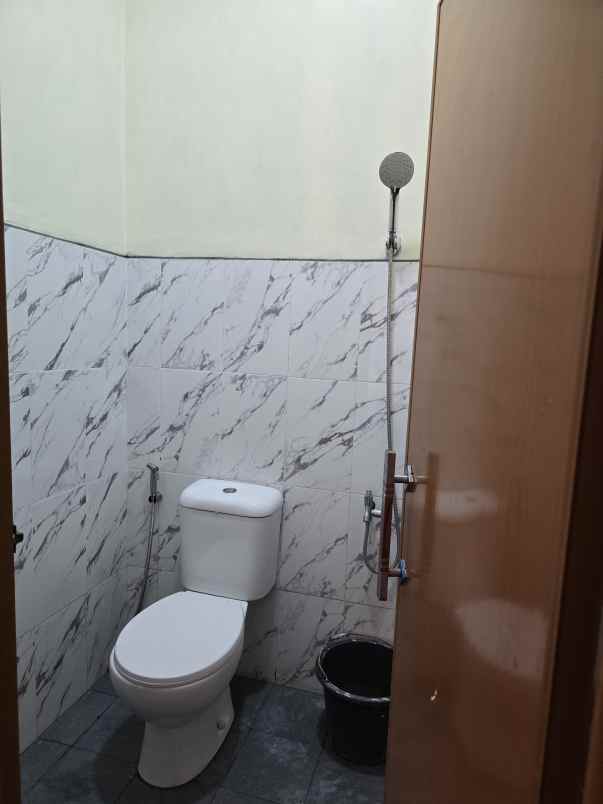 rumah dekat summarecon crown gading bekasi