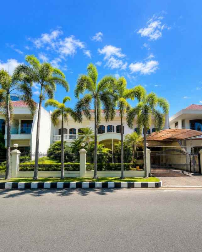 rumah dharmahusada indah strategis siap huni