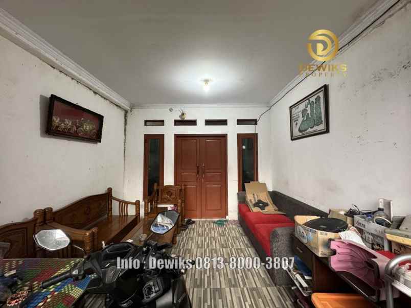 rumah di jagakarsa jakarta selatan lt 213m2