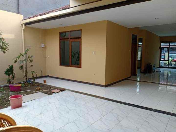 rumah holis