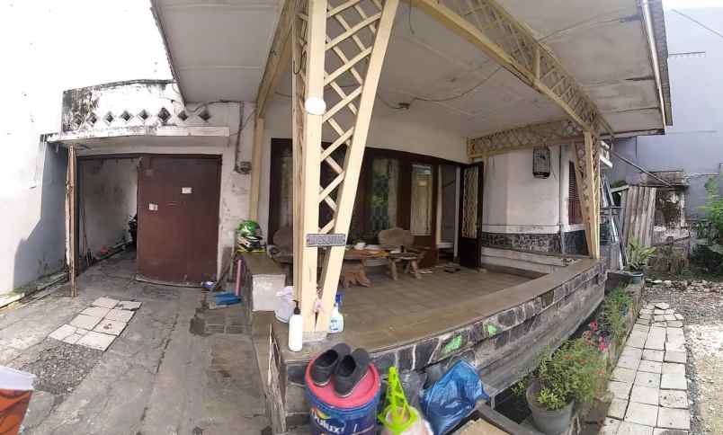 rumah jl pandan surabaya