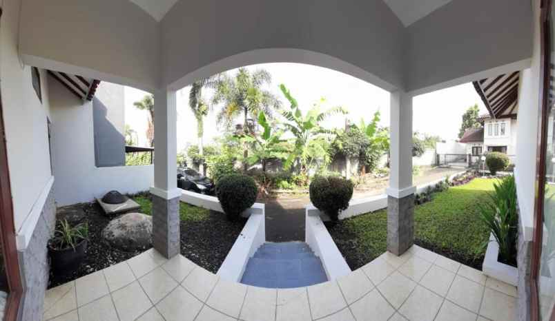 rumah komp bumi sariwangi row jalan lebar hook