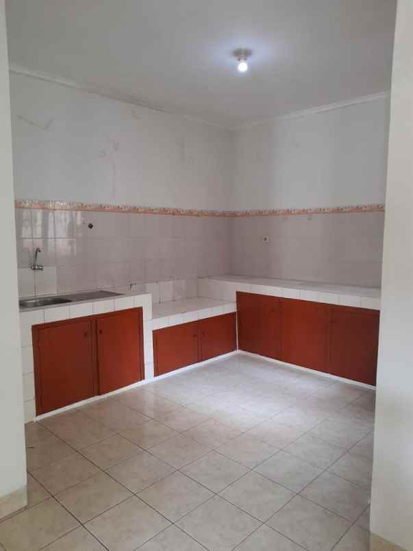 rumah komp bumi sariwangi row jalan lebar hook