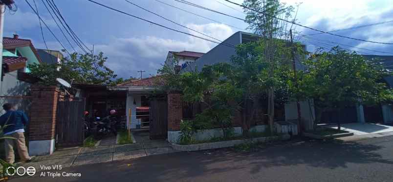 Rumah Lama Murah Hitung Tanah Kayu Putih Jakarta Timur