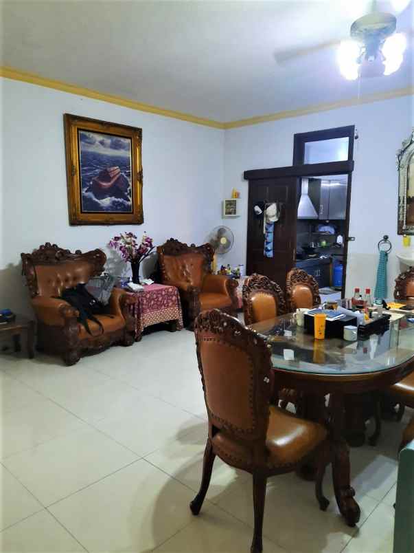 rumah perumahan taman modern