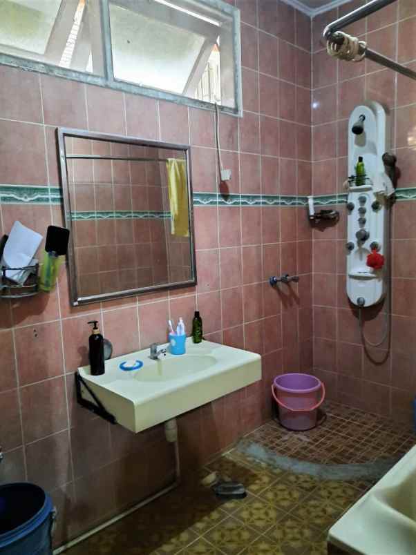 rumah perumahan taman modern