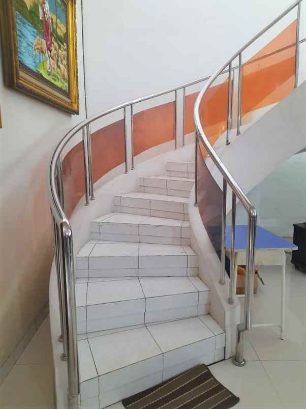 rumah perumahan taman modern