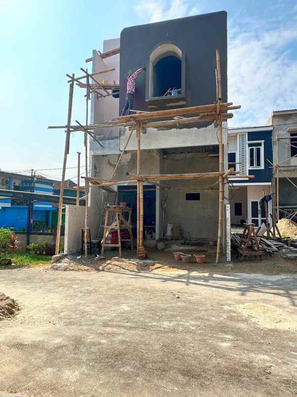 rumah pondok gede lubang buaya jakarta timur