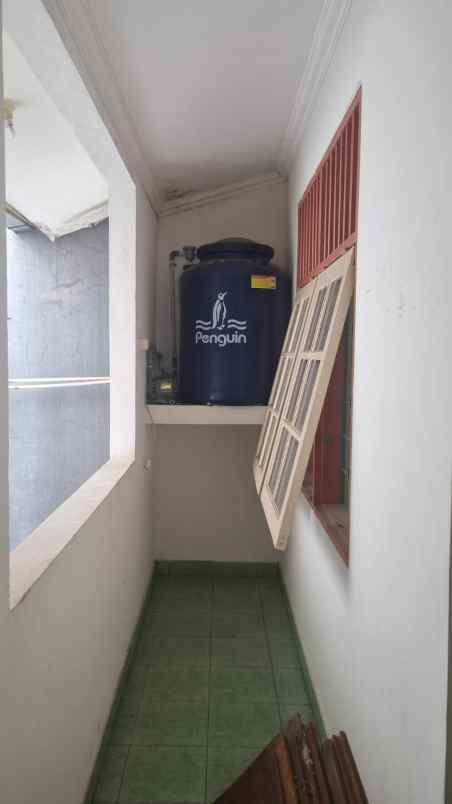 rumah second ciracas jakarta timur dalam komplek