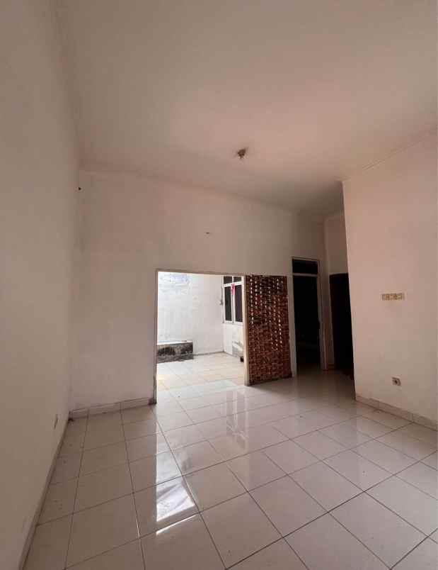 rumah second siap huni