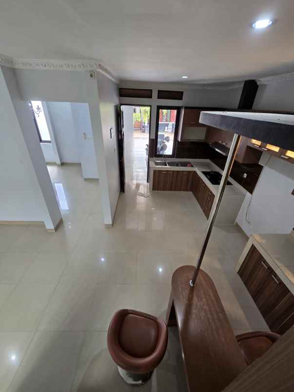 rumah second terawat di cipinang muara jaktim