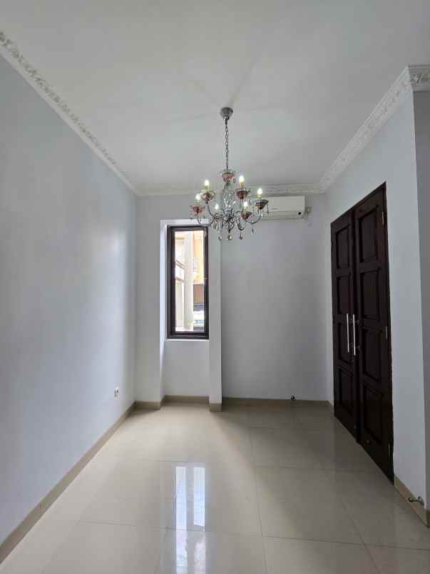 rumah second terawat di cipinang muara jaktim