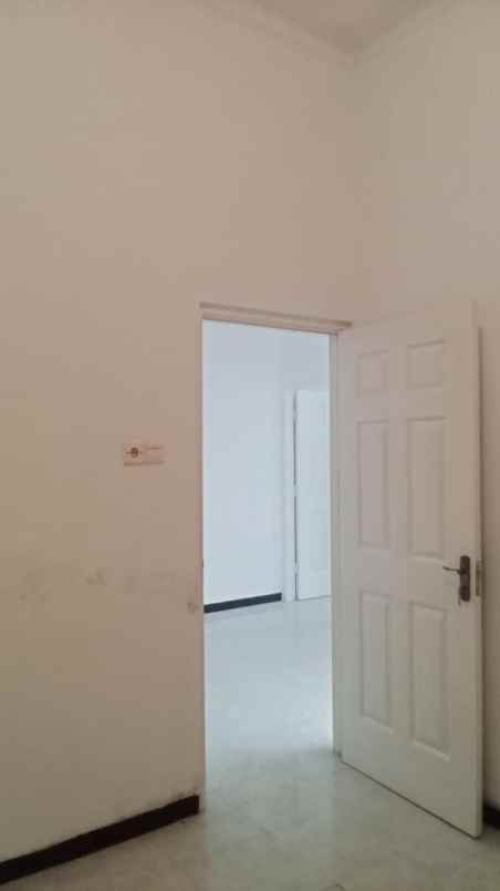 rumah setro utara bangunan baru siap huni