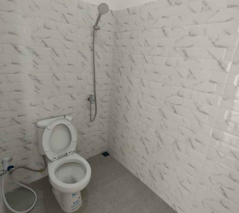 rumah siap huni dekat kampus ukrim di kalasan