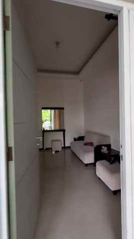 rumah sukolilo dian regency surabaya nego tipis