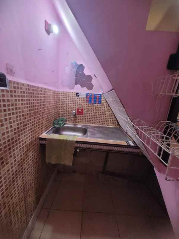 rumah wilayah matraman di kontrakan bu hj entin