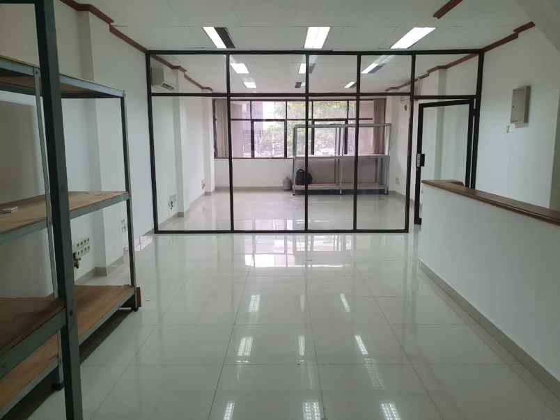 sewa ruko di roxy mas kondisi rapih