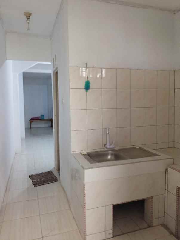 baru renov 3 kt nyaman sewa murah