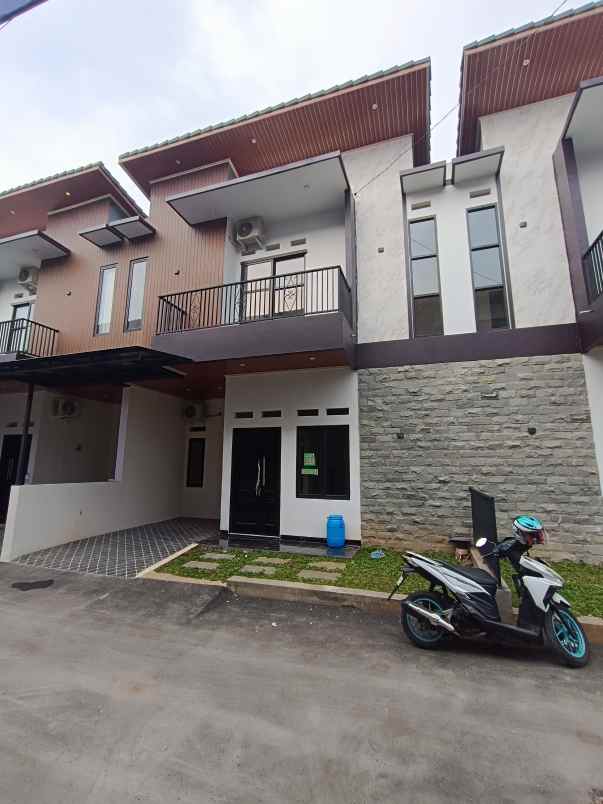 cluster townhouse seputar graha bintaro