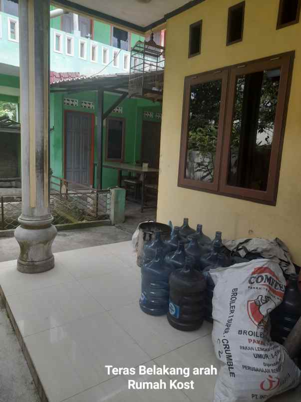 dijual 2 buah rumah utama dan rumah kost