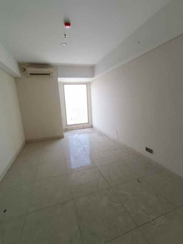 dijual apartemen louis kienne a yani semarang