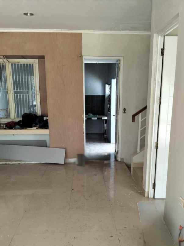 dijual apartemen transyogi cibubur jatikarya