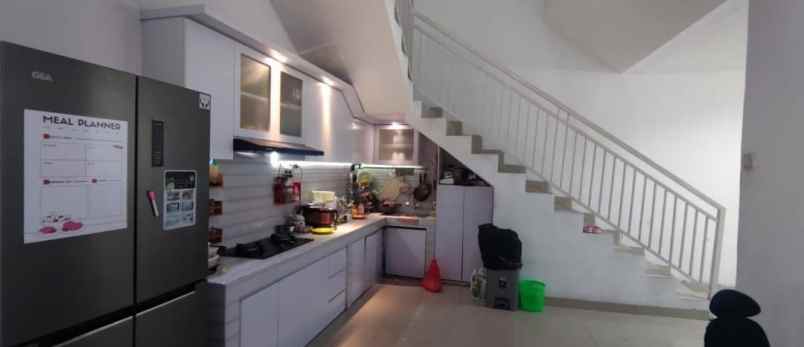 dijual cepat rumah cantik di harapan indah