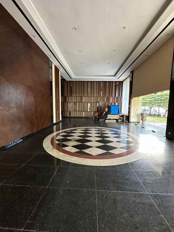 dijual hotel royal regal surabaya