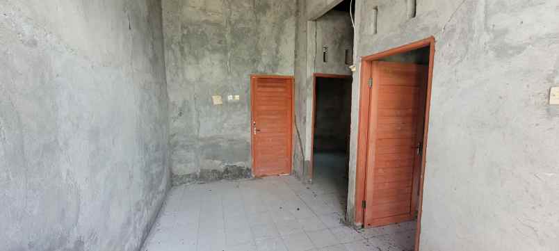 dijual hunia seharga rp 108jt di jembrana bali