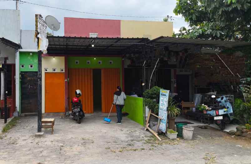 dijual kios dan kost di jl pelita ungaran kab semarang