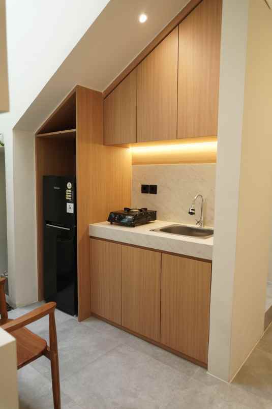 dijual kost maguwoharjo depok kab