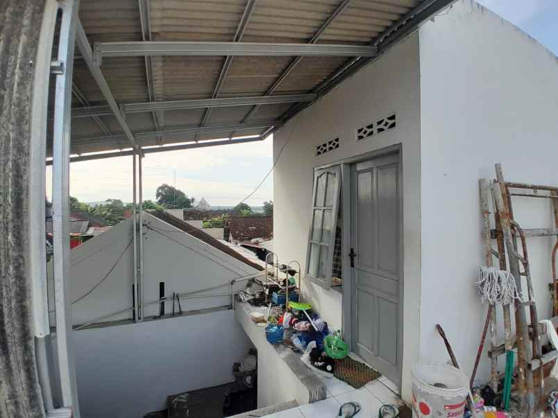 dijual kost purwomartani kec kalasan