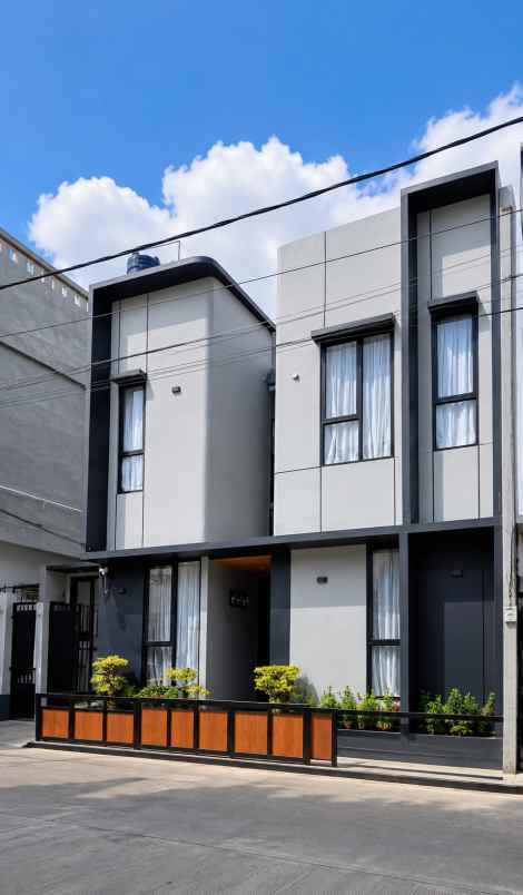 dijual kost ui kukusan beji