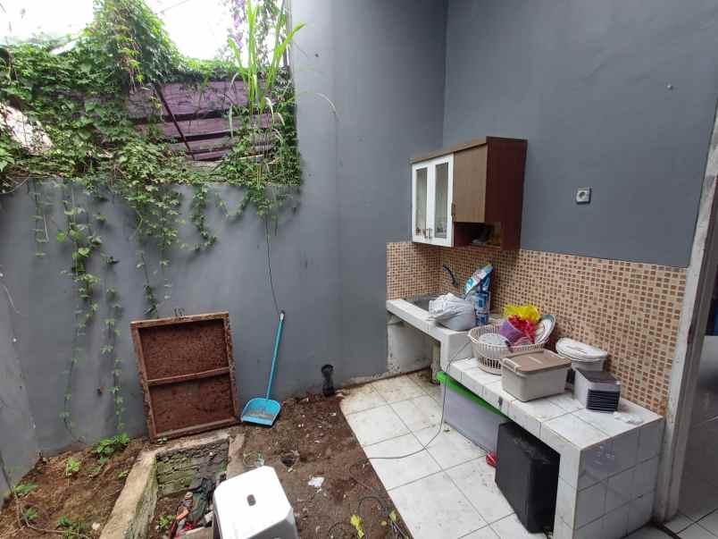 dijual murah rumah bukit sariwangi lokasi strategis