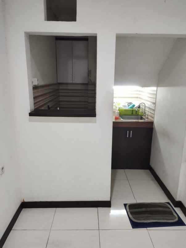 dijual ruko 3 lantai di senen jakarta pusat