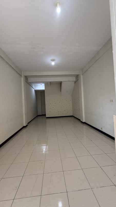 dijual ruko gudang kantor este merr